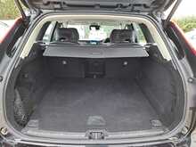 Volvo XC60 B5 MHEV Momentum - U151173