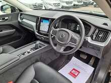 Volvo XC60 B5 MHEV Momentum - U151173