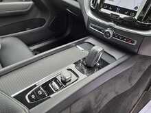 Volvo XC60 B5 MHEV Momentum - U151173