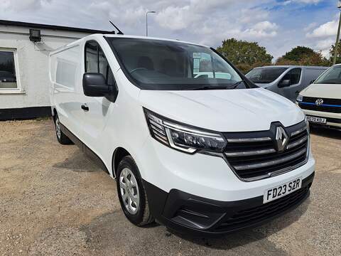 Renault Trafic 2.0 dCi Blue LL30 Advance Crew Van Double Cab 6dr Diesel Manual L2 H1 Euro 6 (s/s) (130 ps)