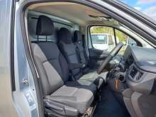 Renault Trafic dCi Blue LL30 Business+ - U151215