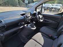 Toyota PROACE CITY BlueHDi Icon - U151222