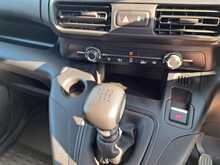 Toyota PROACE CITY BlueHDi Icon - U151222