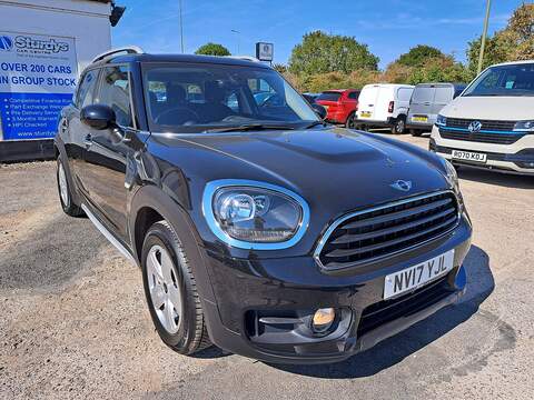 MINI Countryman 1.5 Cooper Exclusive SUV 5dr Petrol Steptronic Euro 6 (s/s) (136 ps)