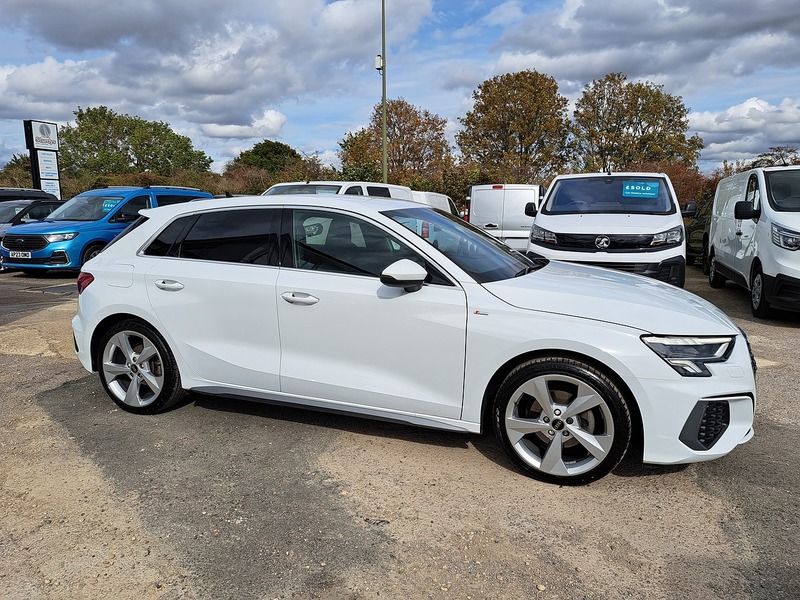 Audi A3 TFSI S line - U151227
