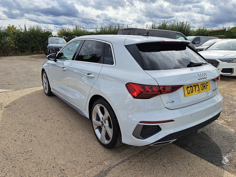 Audi A3 TFSI S line - U151227