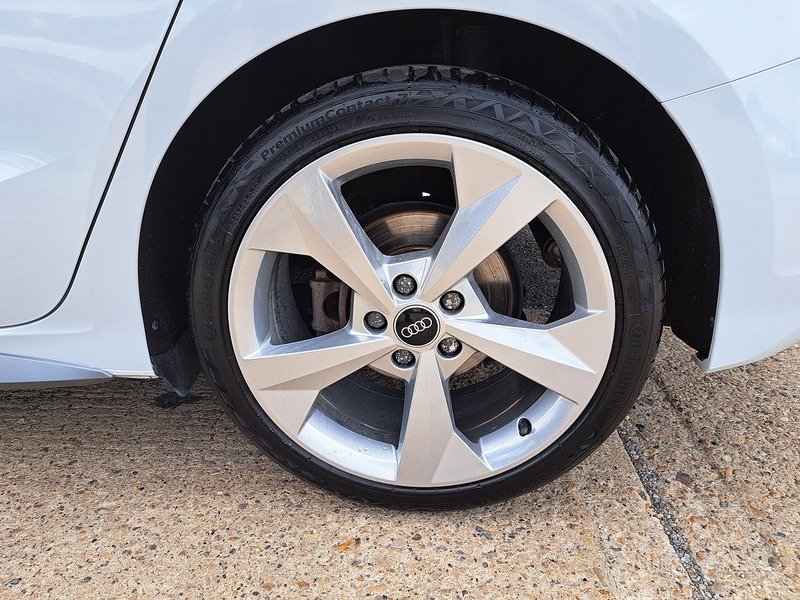 Audi A3 TFSI S line - U151227