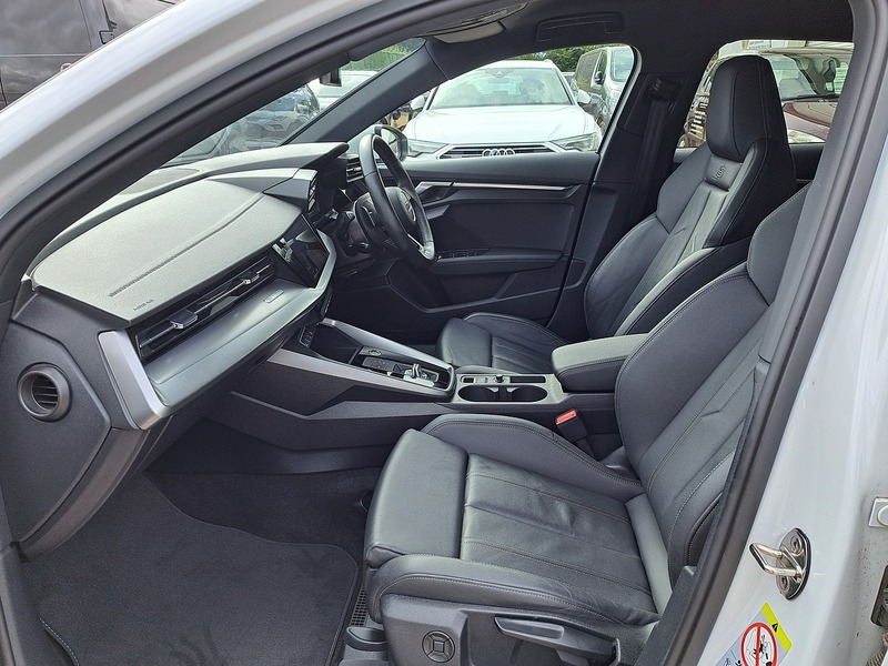 Audi A3 TFSI S line - U151227