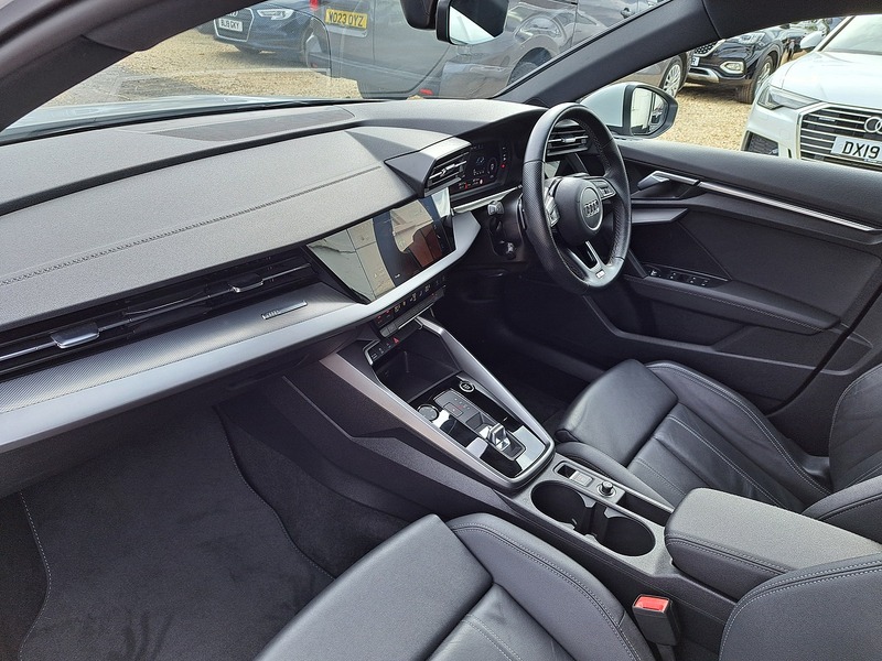Audi A3 TFSI S line - U151227