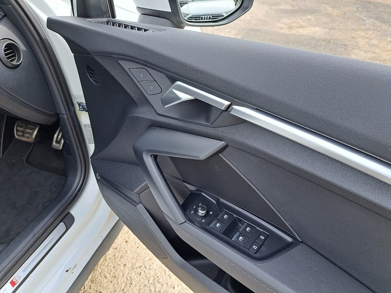 Audi A3 TFSI S line - U151227