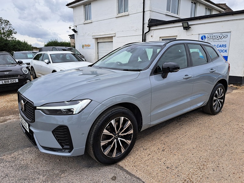 Volvo XC60 B5 MHEV Plus - U151228