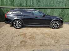 Volvo V90 Cross Country B5 MHEV - U151232
