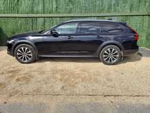 Volvo V90 Cross Country B5 MHEV - U151232