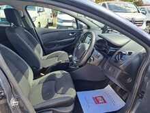 Renault Clio TCe Dynamique Nav - U151236