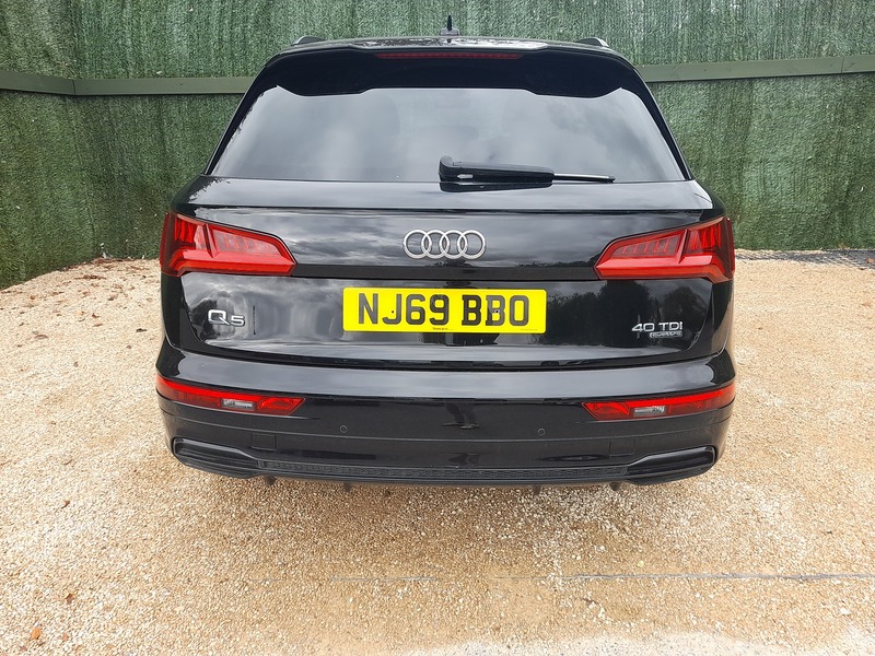 Audi Q5 TDI Black Edition - U151255