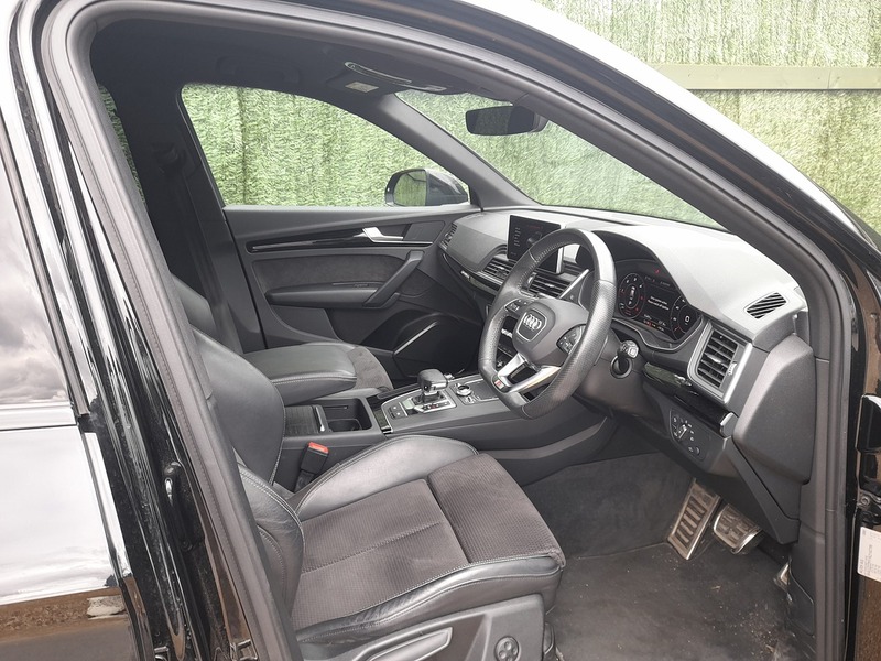 Audi Q5 TDI Black Edition - U151255