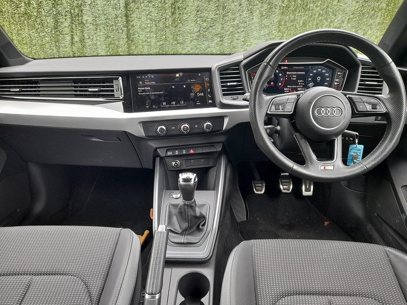 Audi A1 TFSI S line - U151271