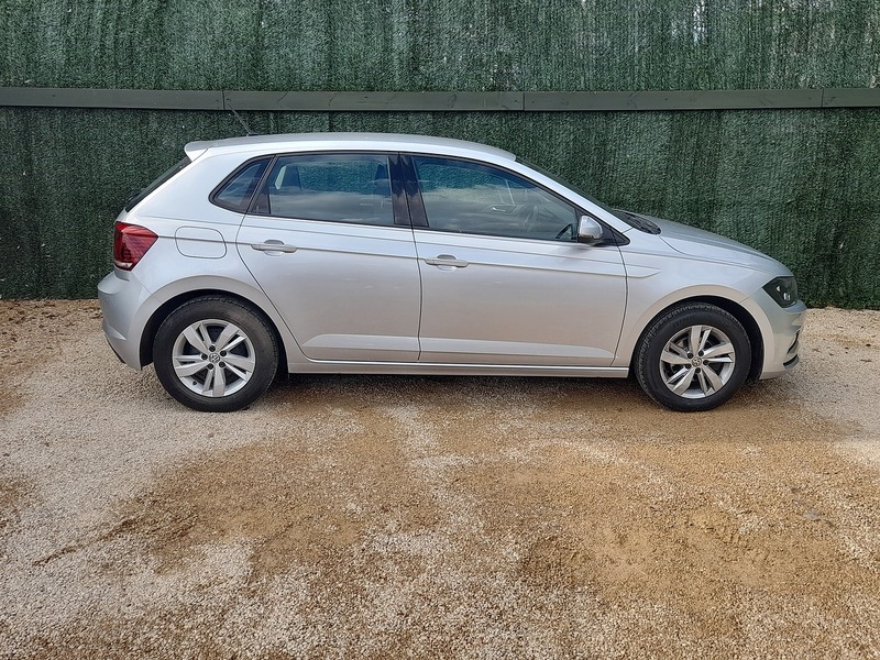 Volkswagen Polo TSI SE - U151274