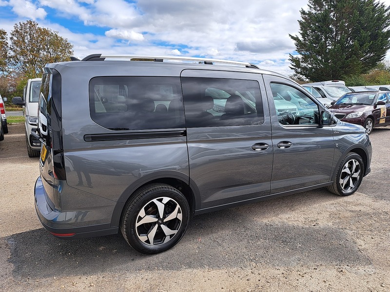 Ford Grand Tourneo Connect EcoBlue Active - U151280