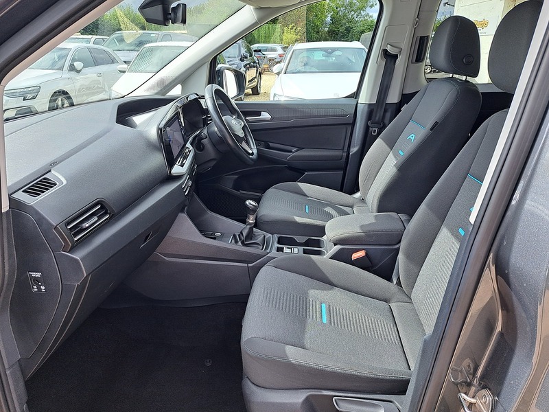 Ford Grand Tourneo Connect EcoBlue Active - U151280