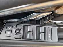 Land Rover Range Rover Evoque P300e R-Dynamic S - U151283