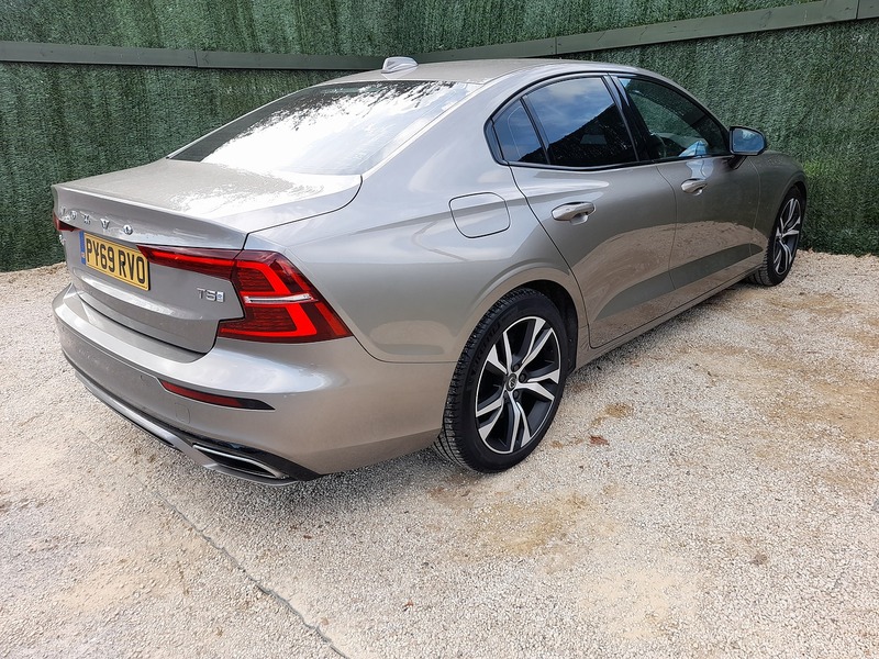 Volvo S60 T5 R-Design Plus - U151289