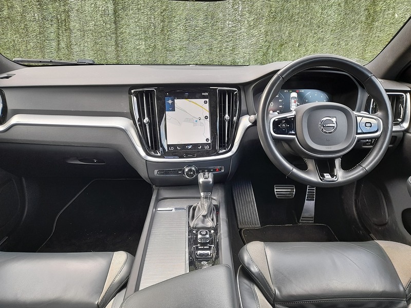 Volvo S60 T5 R-Design Plus - U151289