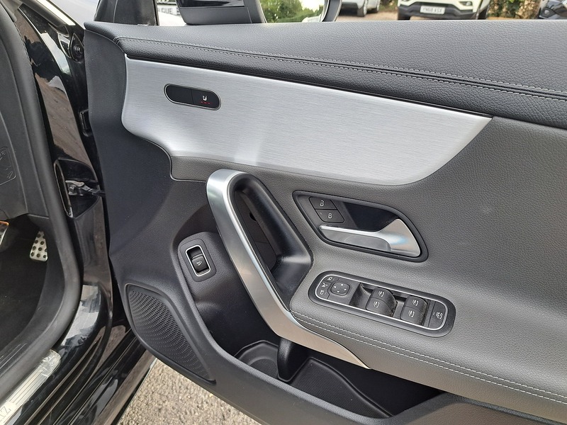 Mercedes-Benz CLA CLA250 AMG Line - U151291