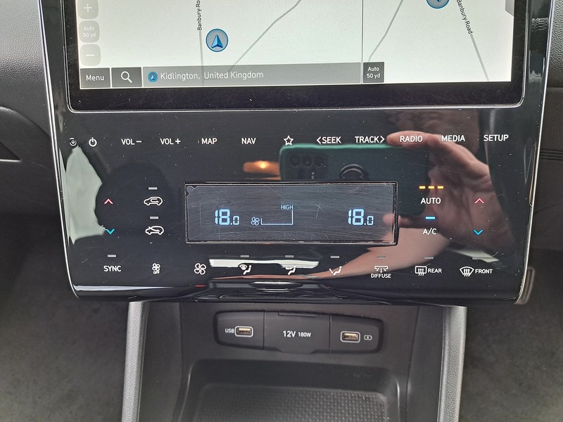 Hyundai TUCSON T-GDi SE Connect - U151296