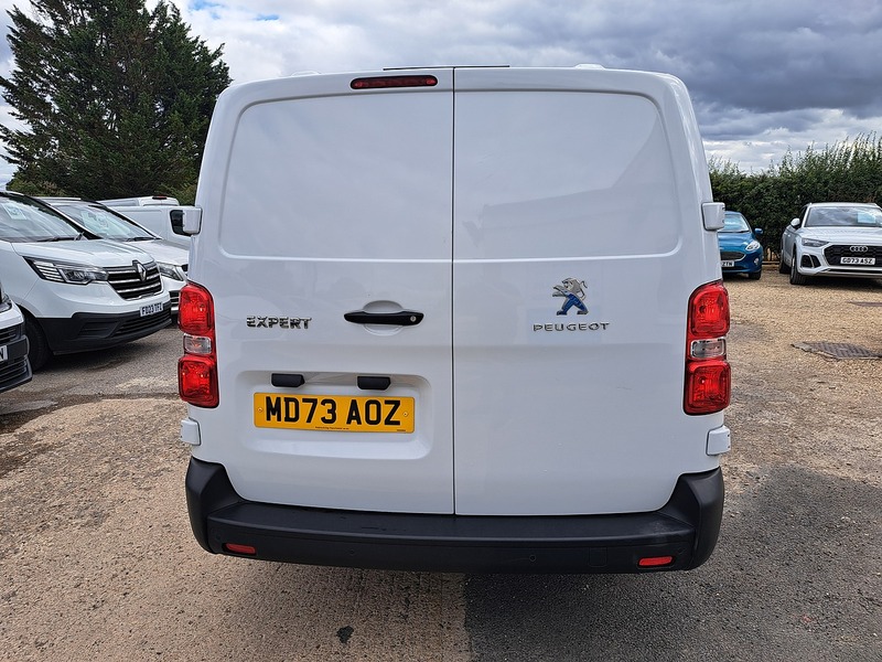 Peugeot Expert BlueHDi 1200 Professional Premium + - U151301
