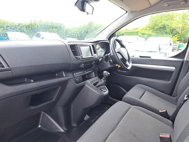Peugeot Expert BlueHDi 1200 Professional Premium + - U151301