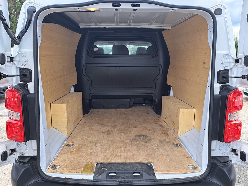 Peugeot Expert BlueHDi 1200 Professional Premium + - U151301