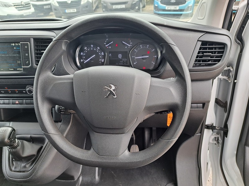 Peugeot Expert BlueHDi 1200 Professional Premium + - U151301