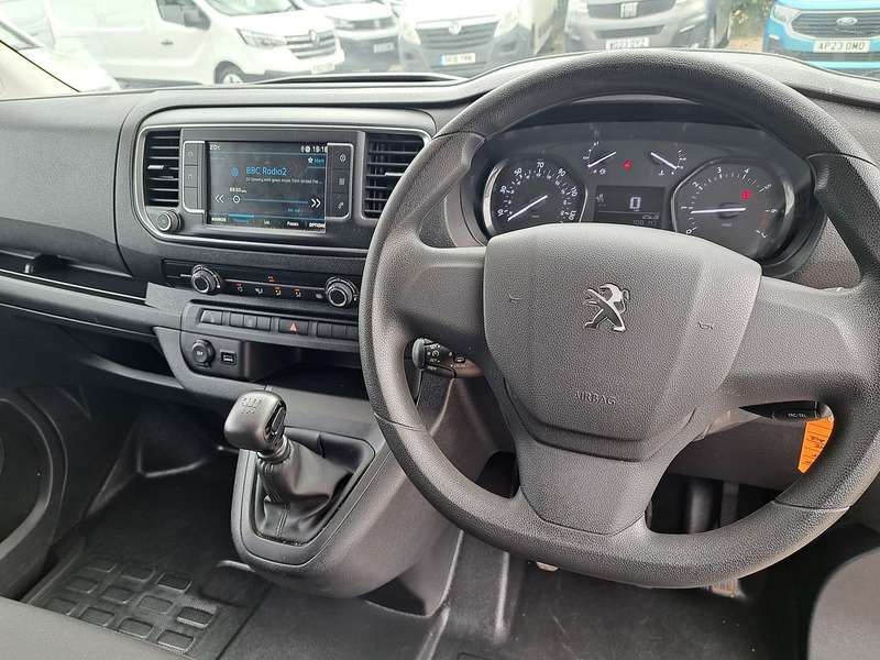 Peugeot Expert BlueHDi 1200 Professional Premium + - U151301