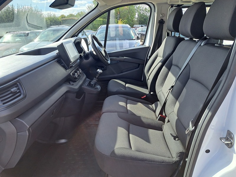 Renault Trafic dCi Blue LL30 Advance - U151302