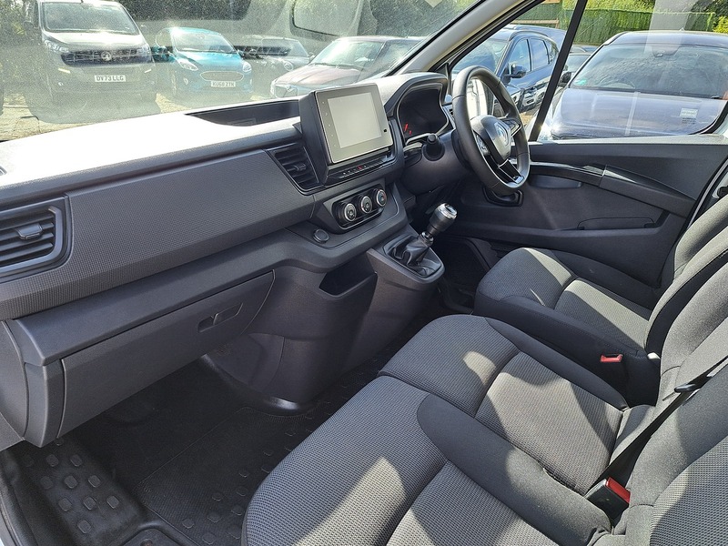 Renault Trafic dCi Blue LL30 Advance - U151302