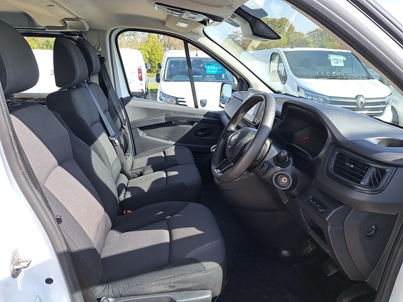 Renault Trafic dCi Blue LL30 Advance - U151302