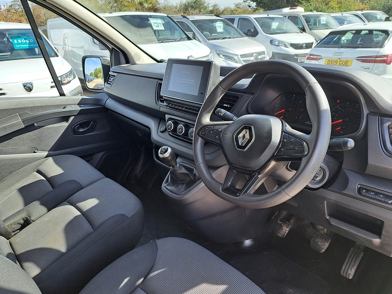 Renault Trafic dCi Blue LL30 Advance - U151302