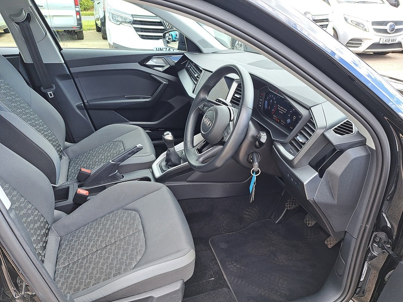 Audi A1 TFSI Sport - U151304