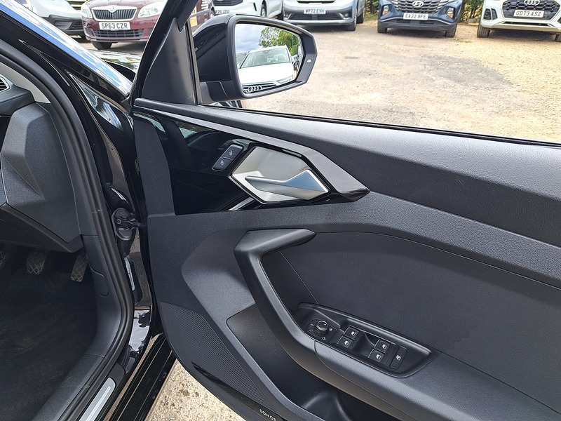Audi A1 TFSI Sport - U151304