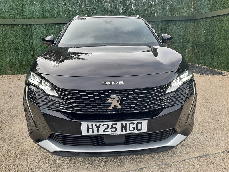 Peugeot 3008 Allure Premium + - U151307