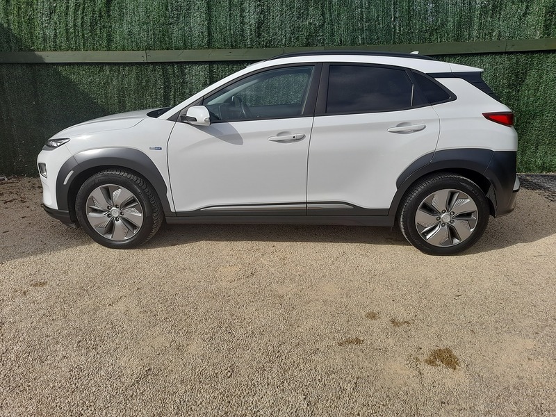 Hyundai KONA Premium SE - U151317