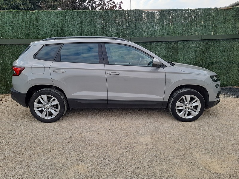 Skoda Karoq TDI SE Technology - U151320
