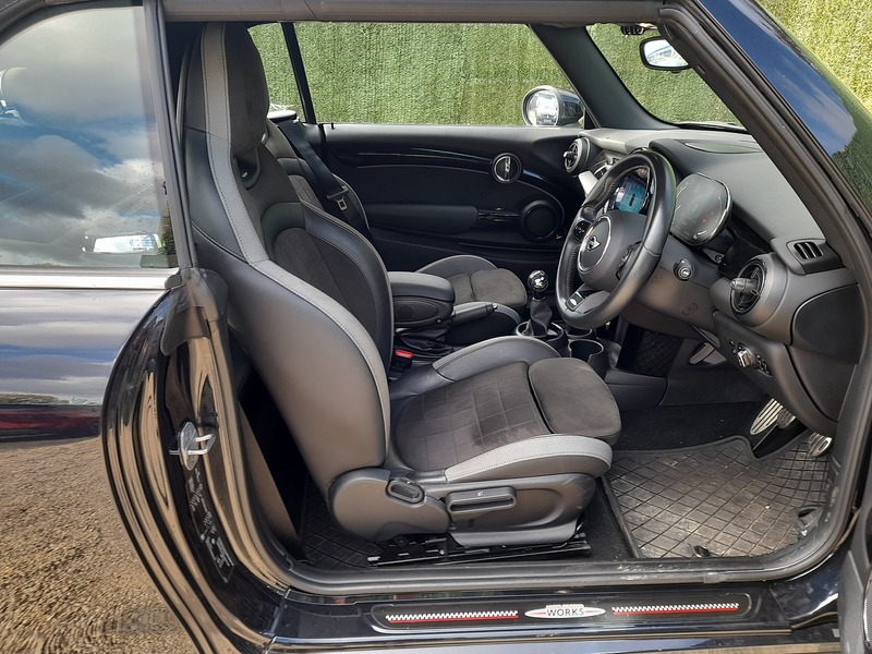 MINI Convertible Cooper Sport - U151324
