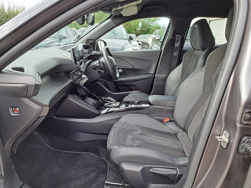Peugeot 2008 PureTech GT Premium - U151328