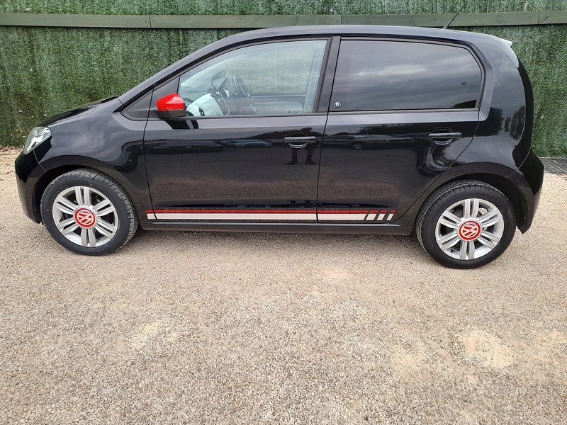 Volkswagen up! up! beats - U151331
