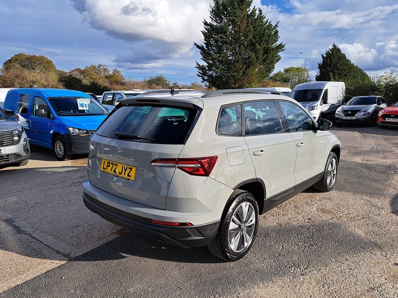 Skoda Karoq TSI SE Drive - U151356