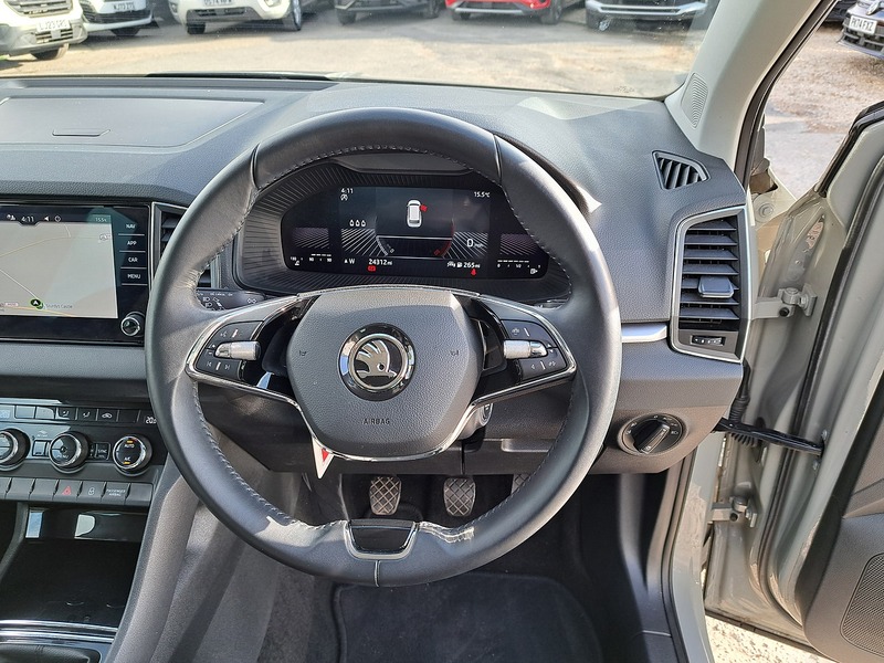 Skoda Karoq TSI SE Drive - U151356