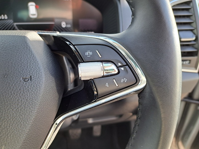 Skoda Karoq TSI SE Drive - U151356