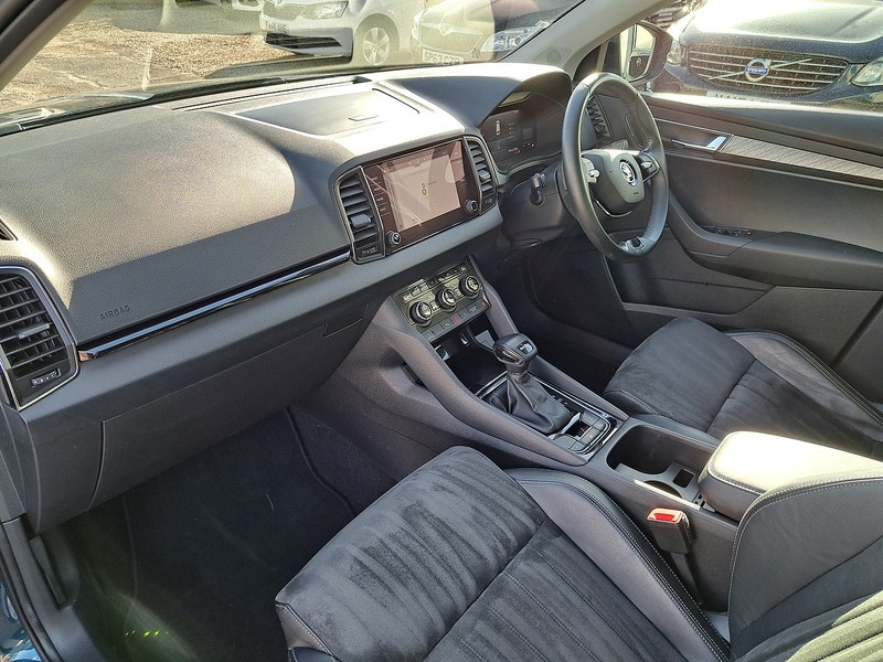 Skoda Karoq TSI ACT SE L - U151360